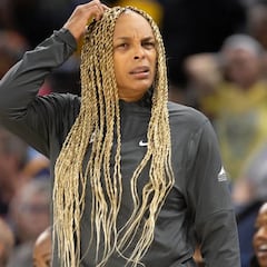 Why did the Chicago Sky fire head coach Teresa Weatherspoon after one season?