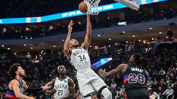 The Greek Freak Giannis Antetokounmpo scored 32 points against the Pistons, making his 6th straight game of 30+ points. His secret? Eat fruit.