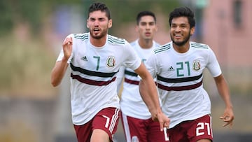 La Selección Mexicana celebrando el gol de Paolo Yriziar en el torneo de Toulon.