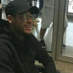 Neymar, en Brasil: hay fractura y podría estar 3 meses KO