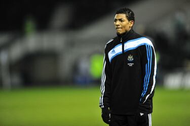 El futbolista neerlandes era una joven promesa del que se esperaba mucho más de lo que dio. En enero de 2010, el Chelsea cedió al alteral zquierdo al Newcastle, que ese año estaba en la segunda divisón inglesa, para que cogiera rodaje en el fútbol profesional. Años más tarde, en 2014, firmó por el SUnderland, rival acérrimo del Newcastle, por lo que muchos aficionados de las 'Urracas' le consideran un traidor. Terminó haciendo una gran carrera en el fútbol inglés en el Crystal Palace antes de marcharse al Galatasaray. Actualmente juega en el Sparta de Roterdam en su país.