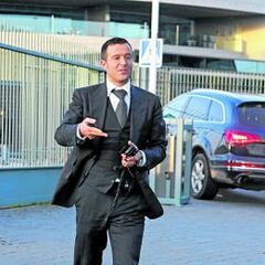 Mendes viajó a Manchester para tratar el futuro de De Gea