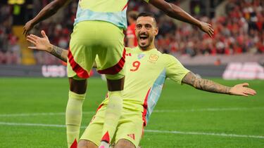 Maravillosa merienda con suizos