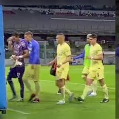 Óscar Jiménez es criticado en redes sociales por desplante sobre Emilio Lara