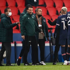 Las imágenes de la suspensión del PSG-Basaksehir