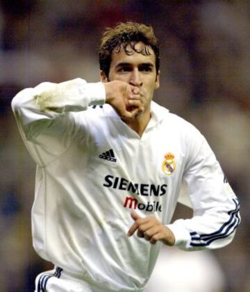 Máximo goleador (323) del Real Madrid, más partidos disputados (741) en la historia del club blanco, 16 títulos y muchísimos récords individuales. 