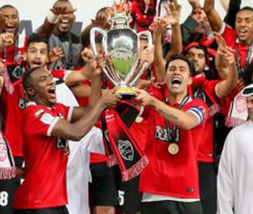 Luis Jiménez fue capitán del Al Ahli, equipo con el que ganó varios torneos en Emiratos Árabes.