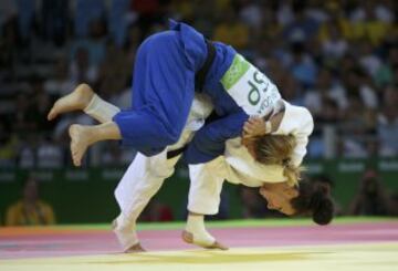 Laura Gómez se despide de octavos tras caer contra la rumana Andreea Chitu por ippon.