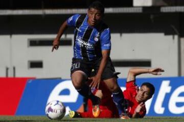 Ñublense se hizo fuerte en casa y derrotó por tres a uno a Huachipato que tiene nuevo entrenador.