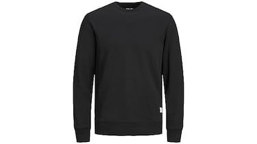 Chollo del día: esta sudadera negra de Jack & Jones cuesta menos de 19 euros 