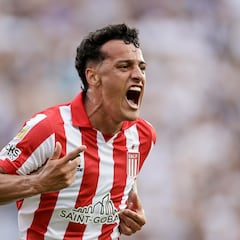 Estudiantes conquista La Plata y se las verá con Racing