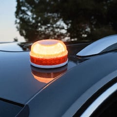 Pere Navarro, director de la DGT, da malas noticias sobre las balizas V-16 obligatorias en enero: “No va a haber prórroga”