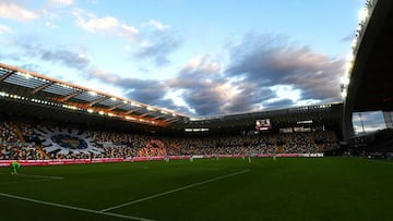La Serie A prepara un protocolo para reabrir ya los estadios