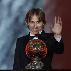 Modric ofrecerá el Balón de Oro al público del Bernabéu