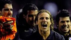 Los jugadores rojiblancos, celebrando la victoria