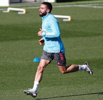 Carvajal sali&oacute; a correr el pasado viernes antes del partido frente al Sevilla.