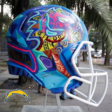 Los 32 cascos de los equipos de la NFL en versión artística