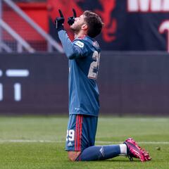 Santiago Giménez marcó su octavo gol con el Feyenoord