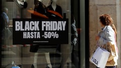 Varias personas realizan estos días compras en comercios de la capital donde aprovechan las ofertas del Black Friday. A 23 de noviembre de 2022 en Málaga, (Andalucía, España).
23 NOVIEMBRE 2022
Álex Zea / Europa Press
23/11/2022