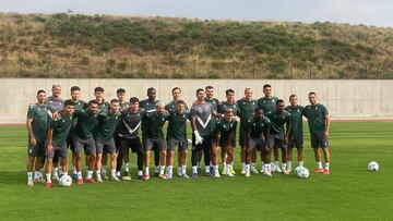 Los jugadores del Ceuta, en el inicio de pretemporada.
