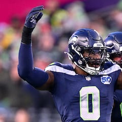 Put your money where your mouth is: Dez Bryant’s expensive promise to former teammate Demarcus Lawrence