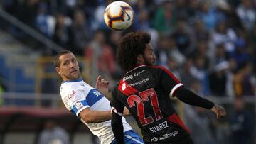 Futbol, Universidad Católica vs Curico Unido. Sexta fecha, campeonato nacional 2019 El jugador de Universidad Catolica, Luciano Aued juega el balon contra Curico Unido durante el partido de primera division en el estadio San Carlos de Apoquindo. Santiago, Chile. 31/03/2019 Jonnathan Oyarzun/Photosport Football, Universidad Católica vs Curico Unido. Sixth date, 2019 National Championship Universidad Catolica`s player, Luciano Aued play the ball against Curico Unido during the first division match held at San Carlos de Apoquindo stadium in Santiago, Chile. 31/03/2019 Jonnathan Oyarzun/Photosport