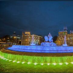 Los monumentos del mundo se iluminaron con los colores de la bandera de Ucrania