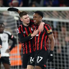Golazo de Sinisterra para sellar la goleada de Bournemouth