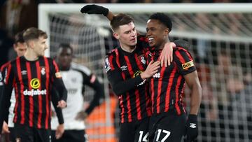 Golazo de Sinisterra para sellar la goleada de Bournemouth