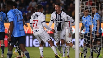 AME6726. PACHUCA (MÉXICO), 20/10/2022.- Héctor Moreno de Monterrey (c) festeja su gol, durante el partido de ida de la semifinal del torneo Apertura 2022 de la Liga MX entre Tuzos Pachuca y Rayados Monterrey hoy, en el estadio Hidalgo de la ciudad de Pachuca (México). EFE/David Martinez Pelcastre
