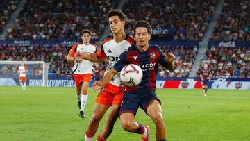 La baja de Pampín da paso a una defensa con el sello de Buñol