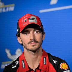 Bagnaia: “Me adaptaré si quieren cambiarme el compañero”