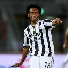 Juventus, con Cuadrado titular, golea y clasifica a Champions