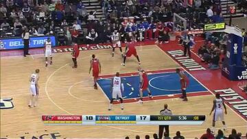 Los Wizards viran en el último cuarto de la mano de Wall