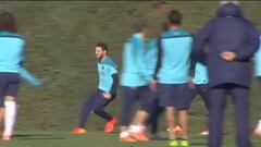 Neymar se ejercitó sobre el césped en el entrenamiento