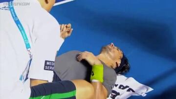 David Ferrer se retira por un tirón en la pierna izquierda