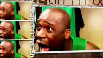 El pase de LeBron que acabó en la ridícula caída arbitral