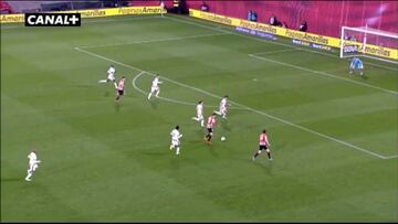 El espectacular gol de Aritz Aduriz por toda la escuadra