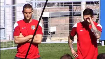 Diego Costa corrió, tocó balón y entró en la lista; Arda es baja