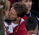 El beso entre Rakitic y Carriço