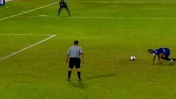 Las pifias m¨¢s incre¨ªbles nunca vistas al tirar un penalti