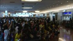 Baño de masas para Neymar a su llegada a Japón