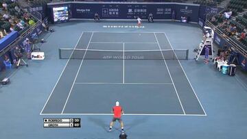 Robredo se planta en cuartos tras tumbar al cañonero Groth