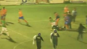 A combos y patadas terminó duelo de Tercera División