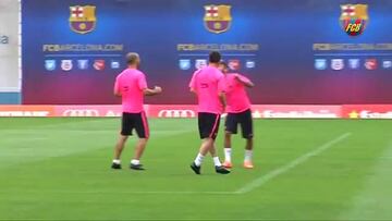 Espectacular jueguito entre Messi, Neymar y Mascherano