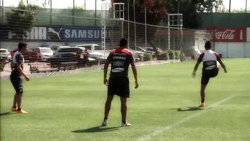 Sampaoli vuelve a trabajar con Jara y Valdivia como titulares