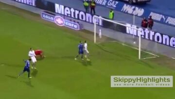 Ángelo Henríquez sigue con su racha en el Dínamo