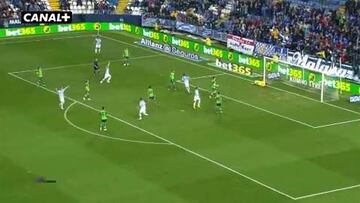 Real Madrid golea y saca cuatro puntos sobre Barcelona