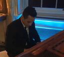 Alexis Sánchez se luce en Instagram tocando el piano