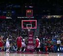 Batum y Aldridge echan a volar tras la finta de Teague